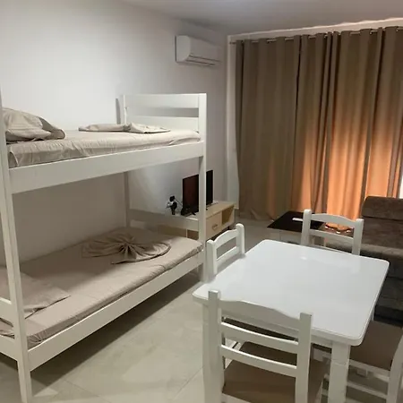Shengjin Apartments Daire