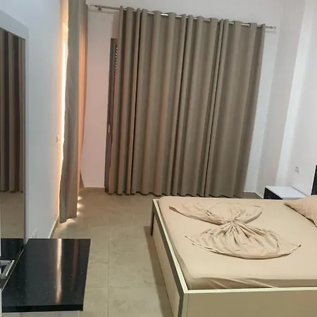 Shengjin Apartments Apartmán