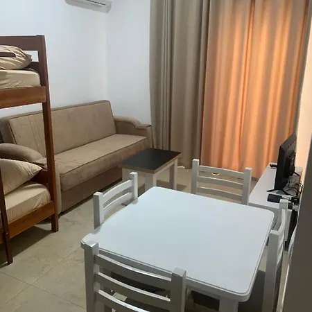 Shengjin Apartments *